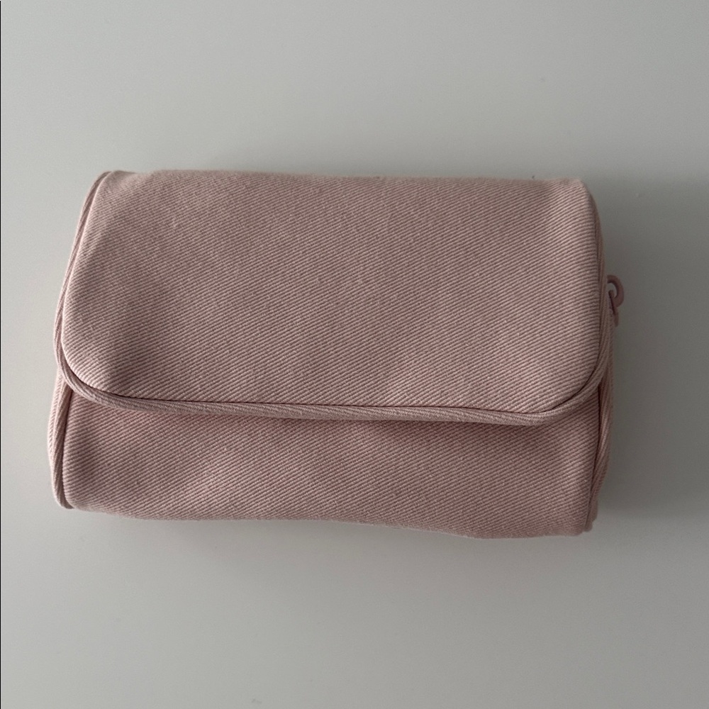 Makeup bag